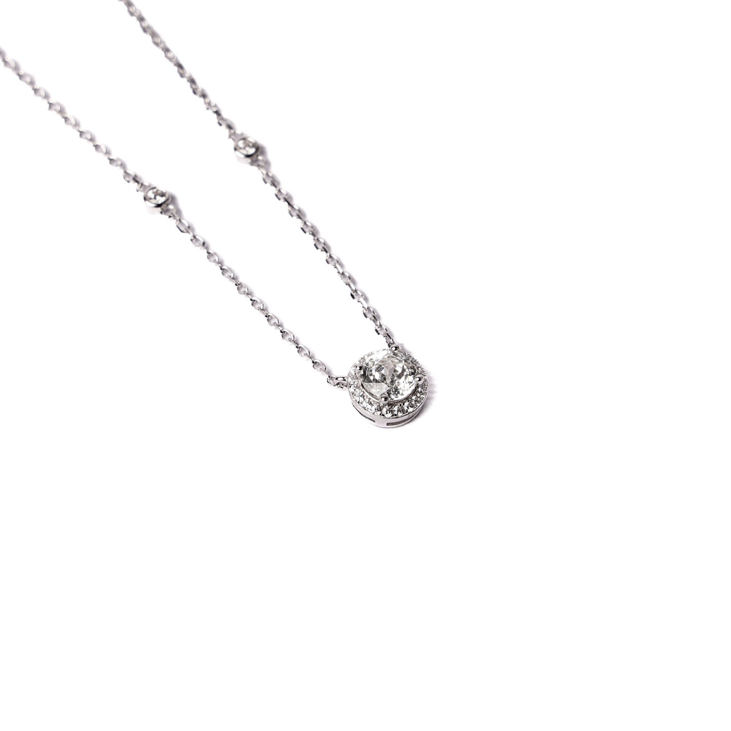 Collana pendente solitario con ghiera